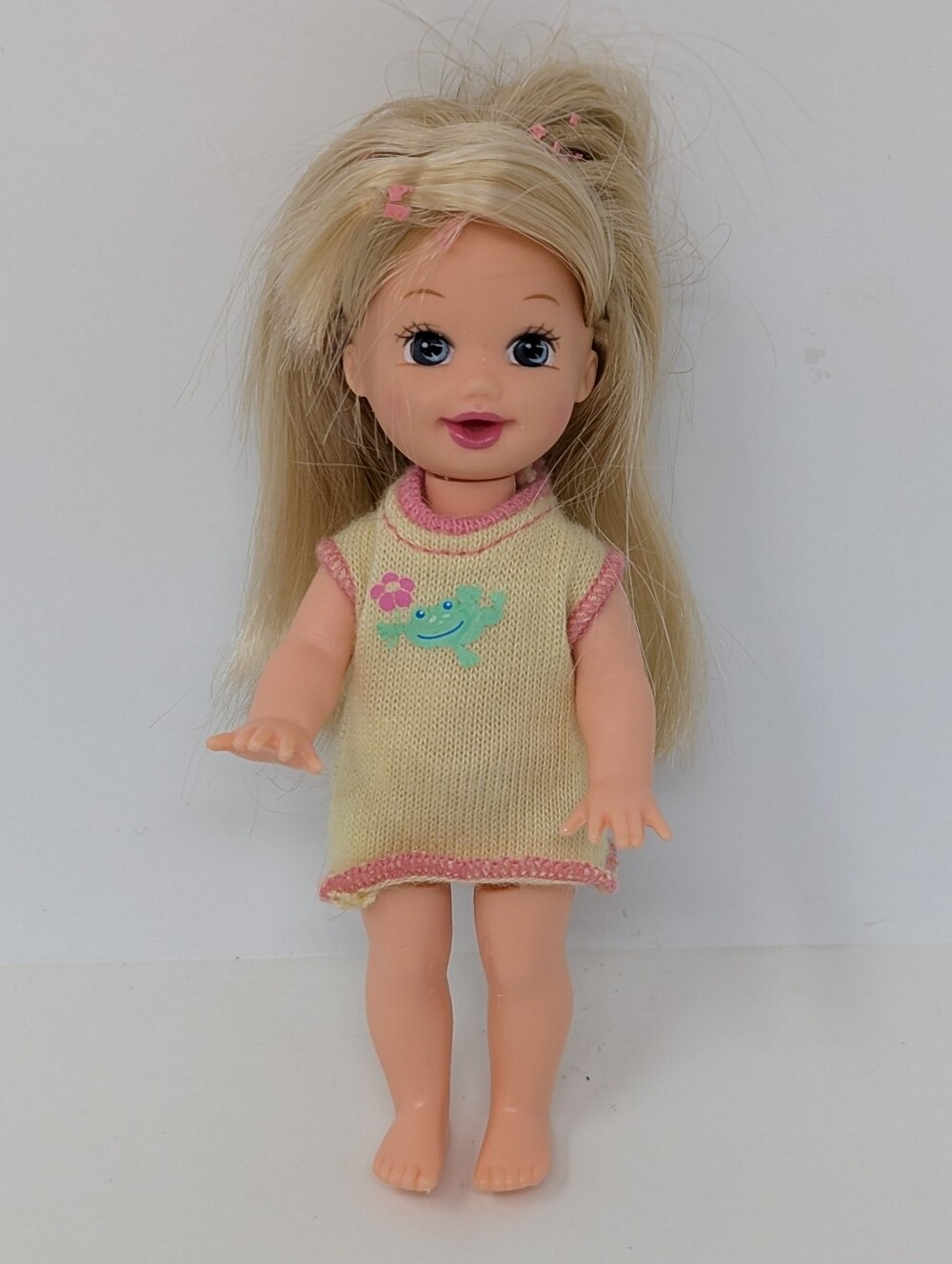 Barbie Kelly Little Sister Doll in Yellow Frog Shirt